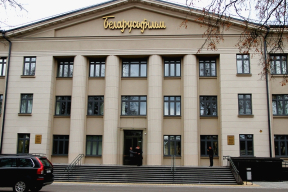 «Ужо ўвесь «Беларусьфільм» ўцягнуты ў ідэалогію. Зроблена шмат крынжовых карцін»
